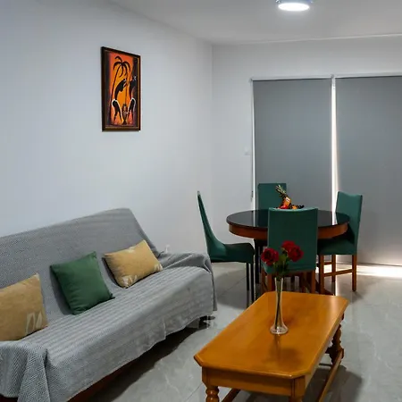 Bluora Apartment, 1br Sea View, Balcony, Swimming Pool, Parking, 500 Meters From The *