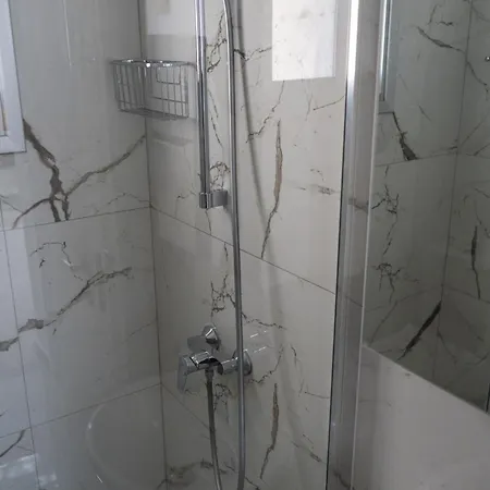Bluora Apartment, 1br Sea View, Balcony, Swimming Pool, Parking, 500 Meters From The *
