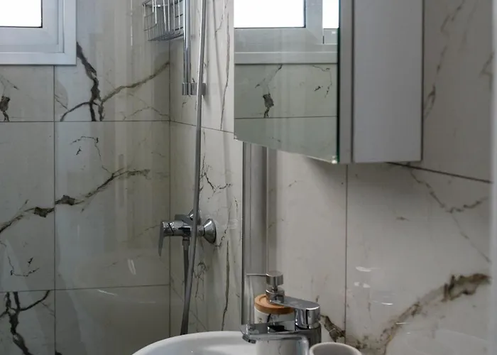 Bluora Apartment, 1br Sea View, Balcony, Swimming Pool, Parking, 500 Meters From The