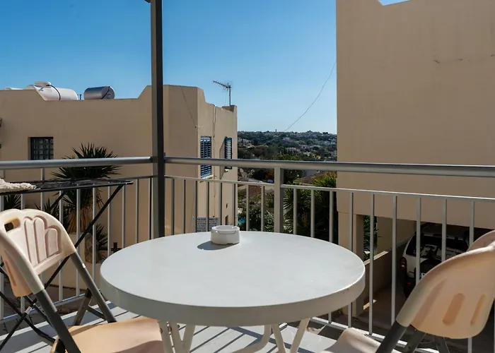 Bluora Apartment, 1br Sea View, Balcony, Swimming Pool, Parking, 500 Meters From The *