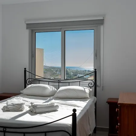 아파트 Bluora Apartment, 1br Sea View, Balcony, Swimming Pool, Parking, 500 Meters From The 파포스
