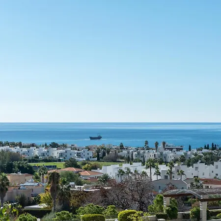 아파트 Bluora Apartment, 1br Sea View, Balcony, Swimming Pool, Parking, 500 Meters From The 파포스